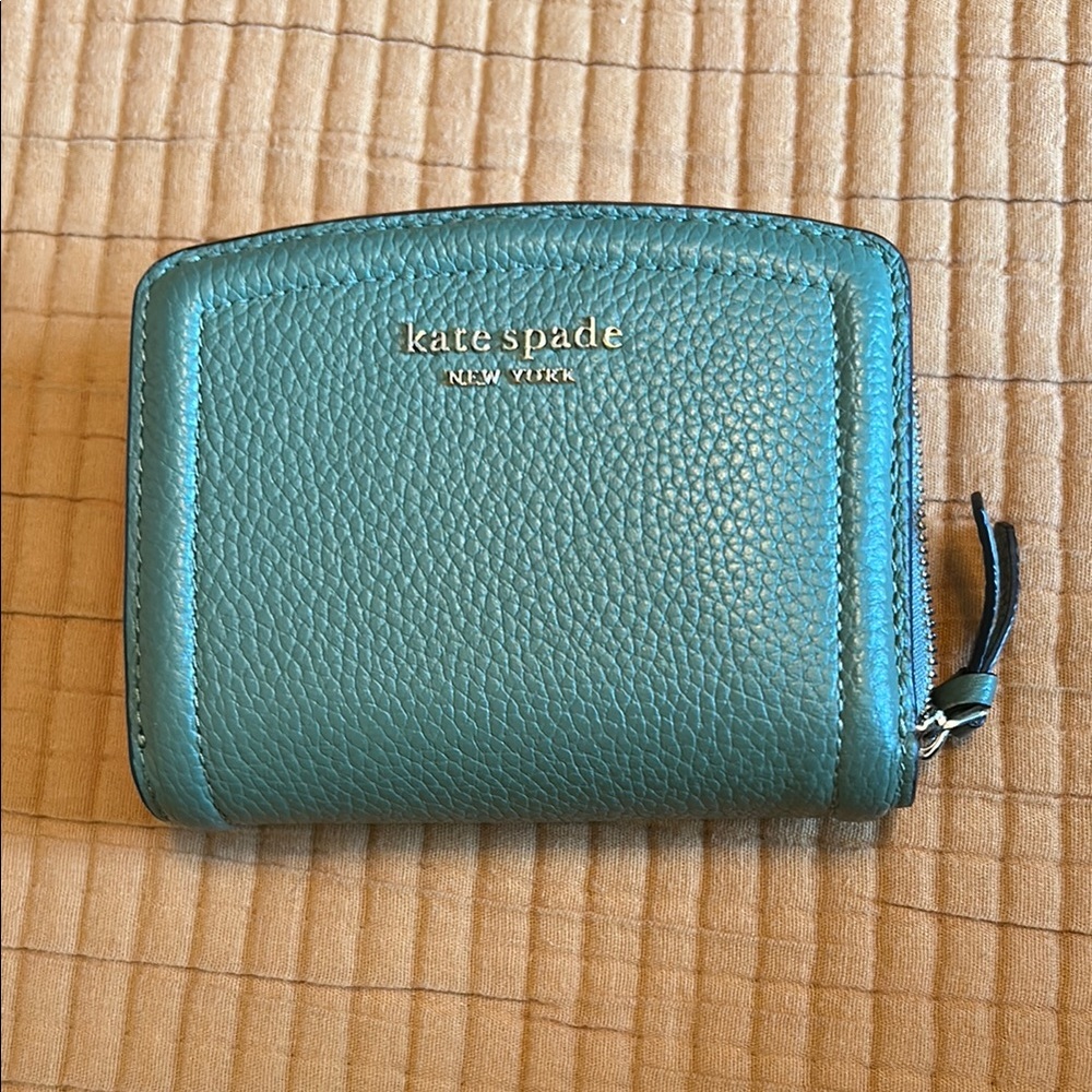 Kate Spade Small Knott Wallet in Romaine